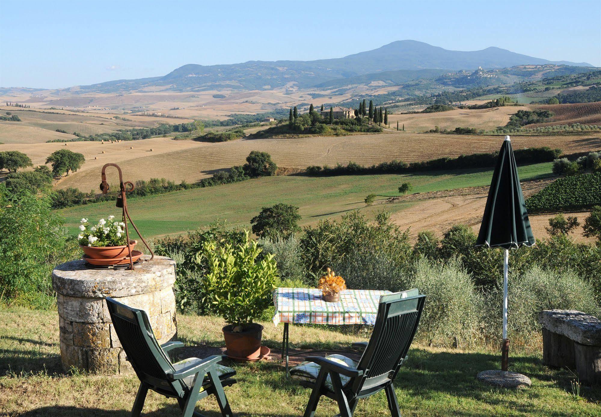 Agriturismo La Buca Di Bellugi San Quirico d'Orcia Exterior photo